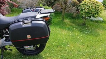 Kufry Givi včetně držáku Varadero 125
