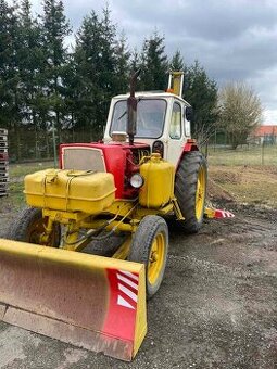 TraktorBagr Bělarus EO 2621 motor D65 M