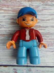 H306 DUPLO HRANÁ FIGURKA TATÍNEK VE VÍNOVÉ KOŠILI


 - 1