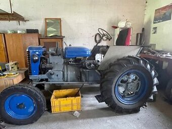 Zetor 25 s náhonem