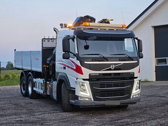 Volvo FM420 6x2 - sklápěč s hydraulickou rukou