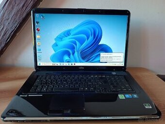 Velký notebook 18,4", Fujitsu, Core i5, 8Gb/256GB SSD + 1TB