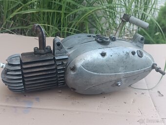 Motor Jawa 50/550 50/555 pařez