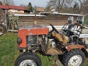 Zahradní traktůrek, motor z Octavie