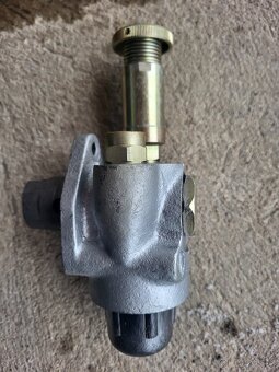 Náhradní díly na E512,E514