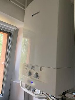 Plynový kotel a zásobník na teplou vodu