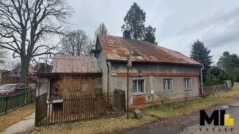 Prodej rodinného domu 435 m2 na pozemku o velikosti 1 790 m2 - 1