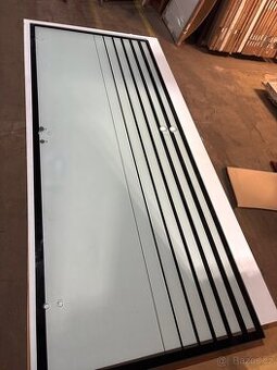 celoskleněné dveře