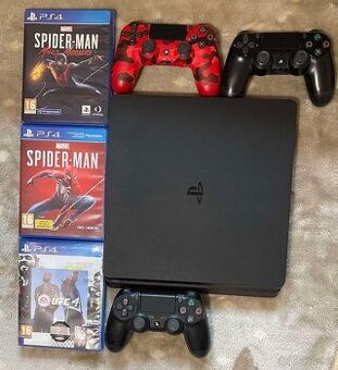 PS4, 3 ovladače a 4 hry