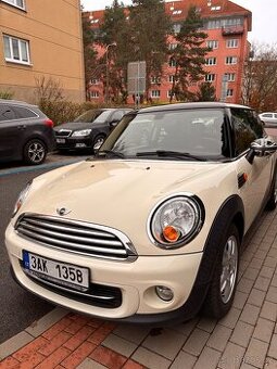 Mini Cooper 2013 1,6benzín/ 90kw