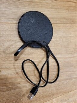 Bezdrátová nabíječka AlzaPower WC121 Wireless Fast Charger č