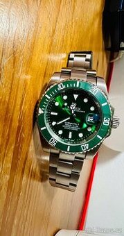 Prodám perfektní 1:1 repliku zelených potápěčských hodinek
