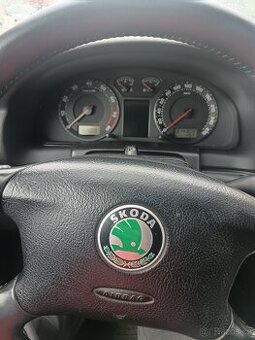 Superb 1 2.8 benzín v6142 kw