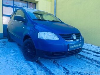 VOLKSWAGEN FOX 1.2 i BENZÍN NAJETO JEN 79 TIS KM PUVOD ČR