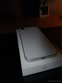 Iphone 16e 128gb bílý zánovní