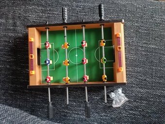 Dřevěný mini stolní fotbal