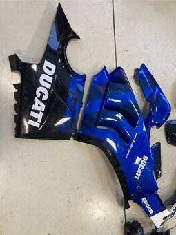 Ducati Panigale V4 rok22-24 kapoty, Kryt nádrže