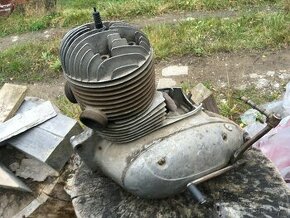 Jawa 250/11 pérák na díly - motor a doklady zvlášť