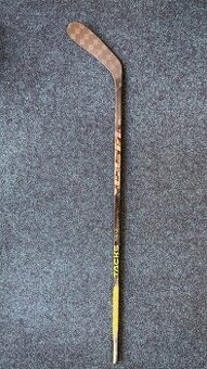 BAZAR - HRÁČSKÁ HOKEJKA CCM TACKS AS6 PRO JUNIOR