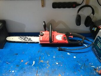 Elelektrická řetězová pila Hecht + 2 řetězy - 1