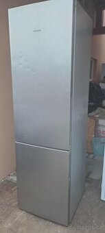 Lednice s mrazakem Siemense