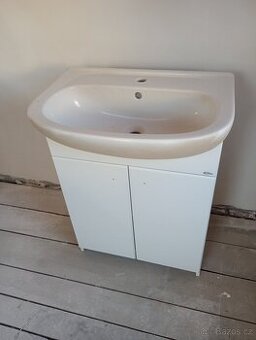 Umyvadlo se skříňkou