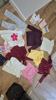 Balík oblečení pro holčičku velikost 122-128