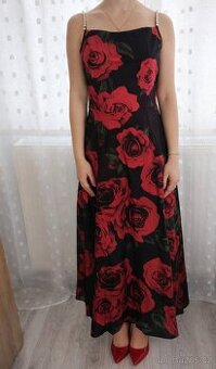 Nádherné nové šatičky