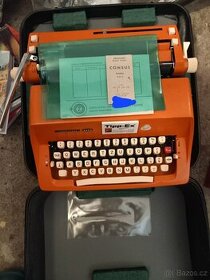 Starý psací stroj jako nový...