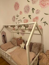 Detska postel domeček