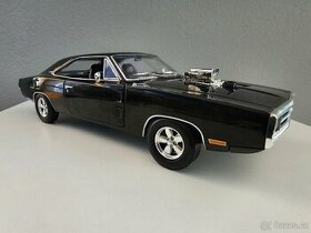 DODGE CHARGER R/T 1970/GREENLIGHT 1:18