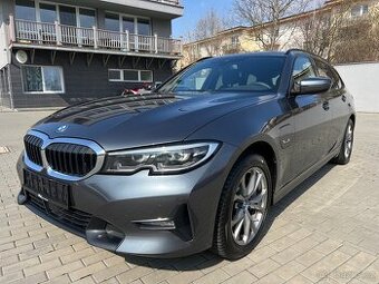 BMW 330e 215kw 2022 Led kamera ACC - odpočet DPH