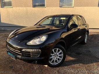 PORSCHE CAYENNE rok 2011