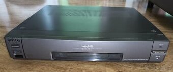 Videorekordér HI8 SONY ev-c2000e, příslušenství,čti popis
