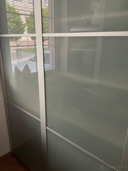 2 skříně IKEA