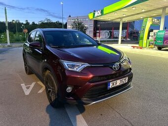 Toyota rav - 4 nafta 2.2 2015
