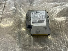 ŘÍDICÍ JEDNOTKA AIRBAGU AUDI Q7 4L0959655C