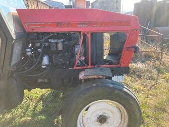 Traktor Zetor 8111