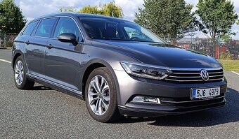 VW Passat 2.0 TDI Highline 140 kw, původ ČR, málo km