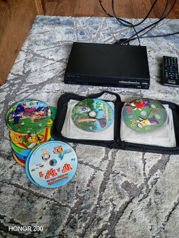 DVD Sony s hromadou pohádek.