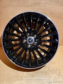 ORIG.MERCEDES A W177 AMG R19 model 2024 CLA AMG A177 V-class