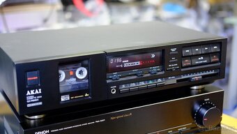 AKAI -- cassette deck --viz.otriginal foto