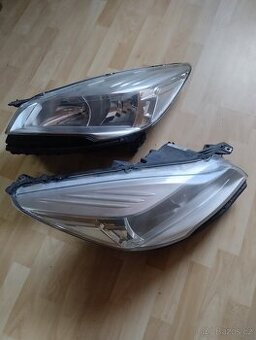 Ford Kuga -13-16. levé přední světlo