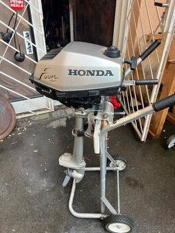 Lodni motor Honda BF 2hp 4takt, vaha 12kg