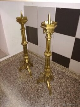 MOSAZNE SVICNE HESKEM STAVU Výška 78 cm. Rok kolem 1890