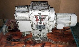 Elektromotor 3 kW s převodovkou - variátor