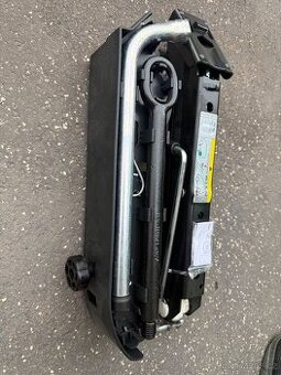 Originální Hever pro vozy VW T5,T6-T7