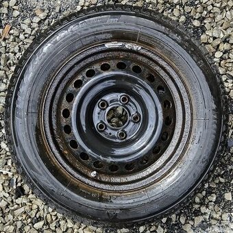 Zimní kola Nissan 215/65/16, 6.5JJx16 ET40 č. AD31