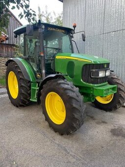 Predám traktor JOHN DEERE 5820