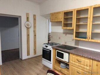 Pronájem domu 4+1 se zahradou, Sudice u Boskovic